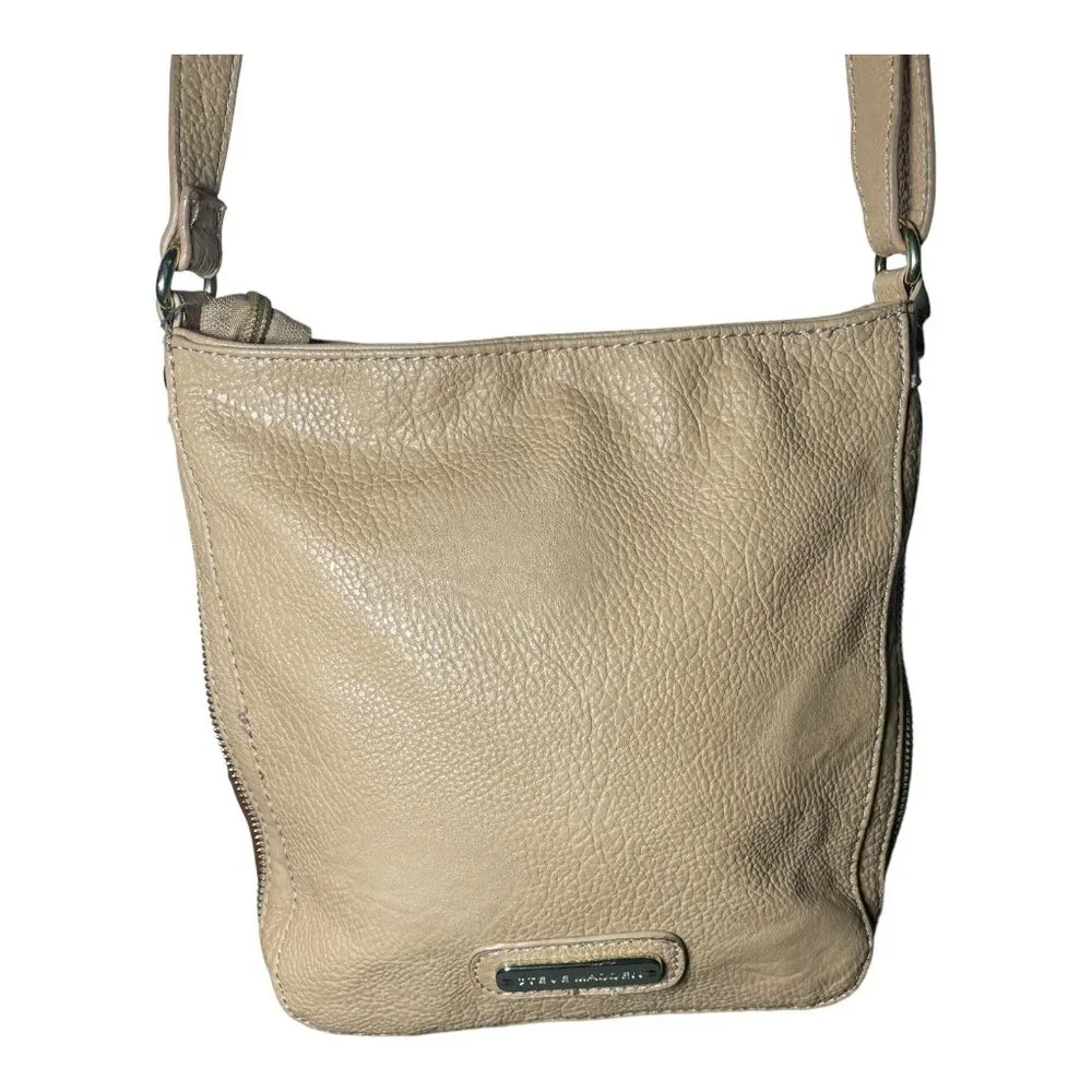 Steve Madden Tan Zippered Crossbody Bag